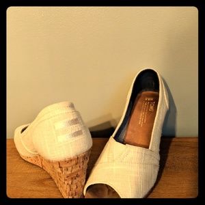 Toms Beige Open-toe wedges